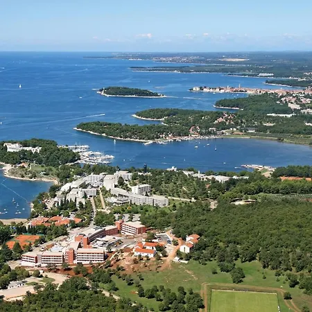 A2 Oliva With Terrace Near To Beach Apartman Porec