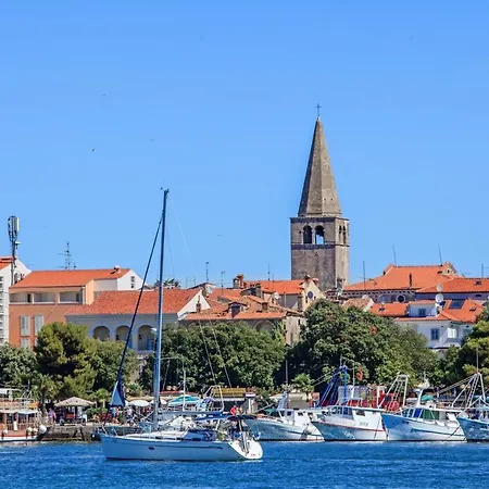 A2 Oliva With Terrace Near To Beach Apartman Porec